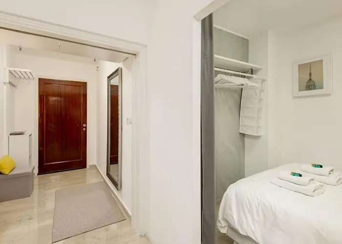 Spacious Stylish Up To 4ppl Close To Centre Lägenhet *