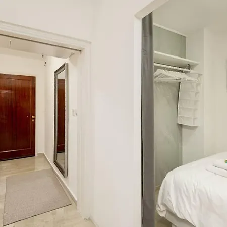 Spacious Stylish Up To 4ppl Close To Centre Apartment *