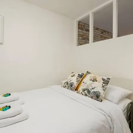 Apartment Spacious Stylish Up To 4ppl Close To Centre Thessaloniki