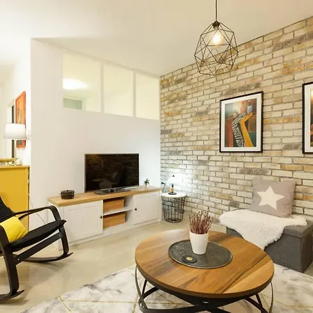 Spacious Stylish Up To 4ppl Close To Centre Apartment Thessaloniki