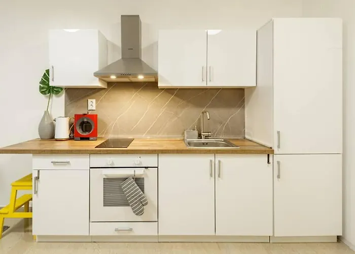 Апартаменты Spacious Stylish Up To 4ppl Close To Centre Салоники