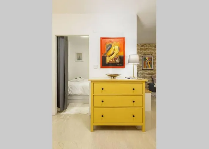 Spacious Stylish Up To 4ppl Close To Centre Thessaloníki